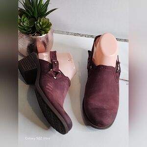 Teva Women's Purple Shoes